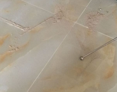 利州瓷砖空鼓维修公司分享粘合剂选择不当在瓷砖铺贴过程中可能导致以下问题